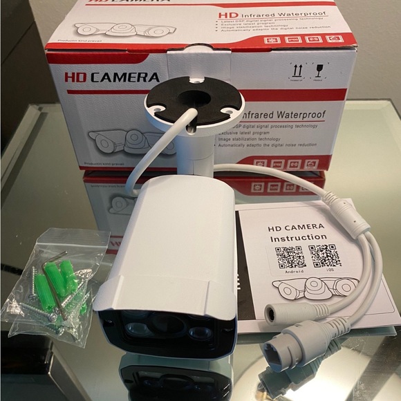 Set of 4 IP Cameras Waterproof Indoor Outdoor Network Day & Night  4 Led Arrays - Picture 3 of 7